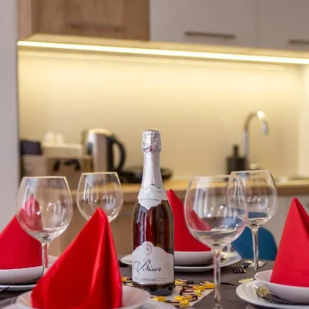 Pekovic Green-apartman Pama زلاتيبور